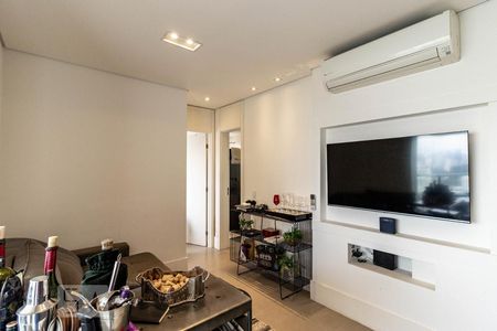 Sala de apartamento para alugar com 1 quarto, 45m² em Vila Olímpia, São Paulo
