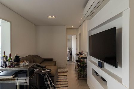 Sala de apartamento para alugar com 1 quarto, 45m² em Vila Olímpia, São Paulo