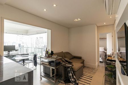 Sala de apartamento para alugar com 1 quarto, 45m² em Vila Olímpia, São Paulo