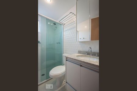 Apartamento à venda com 135m², 4 quartos e 4 vagas Apartamento à venda com 135m², 4 quartos e 4 vagasBanheiro