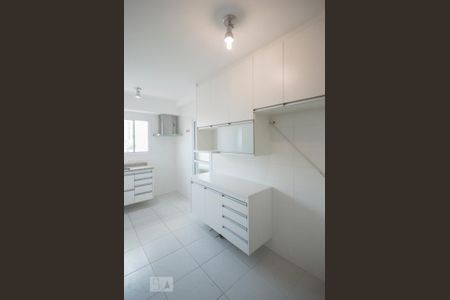 Apartamento à venda com 135m², 4 quartos e 4 vagas Apartamento à venda com 135m², 4 quartos e 4 vagasCozinha