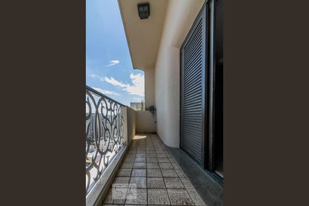 Apartamento à venda com 340m², 3 quartos e 4 vagas Apartamento à venda com 340m², 3 quartos e 4 vagasSacada da suíte 1