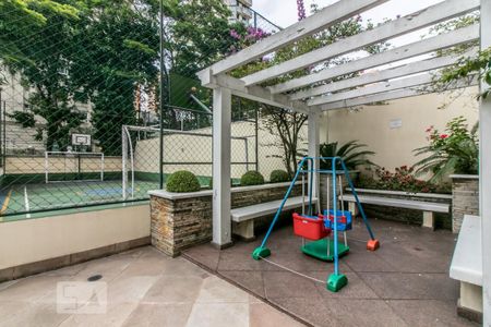 Apartamento à venda com 146m², 3 quartos e 3 vagas Apartamento à venda com 146m², 3 quartos e 3 vagasQuadra e playground