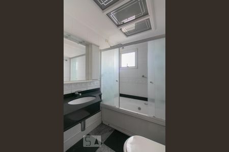 Apartamento à venda com 146m², 3 quartos e 3 vagas Apartamento à venda com 146m², 3 quartos e 3 vagasBanheiro