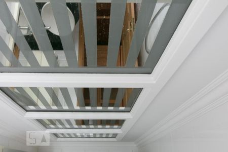 Apartamento à venda com 146m², 3 quartos e 3 vagas Apartamento à venda com 146m², 3 quartos e 3 vagasTeto do banheiro