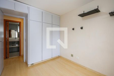 Quarto 1 de apartamento para alugar com 3 quartos, 72m² em Vila Suzana, São Paulo