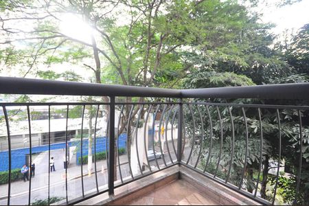 Apartamento à venda com 144m², 3 quartos e 3 vagasvaranda da suíte