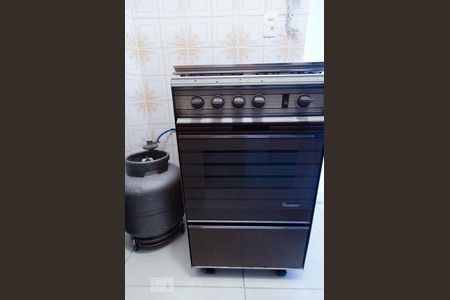 Cozinha de kitnet/studio à venda com 1 quarto, 27m² em Cambuí, Campinas