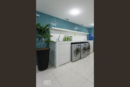 Apartamento para alugar com 68m², 2 quartos e 2 vagas Apartamento para alugar com 68m², 2 quartos e 2 vagasLavanderia