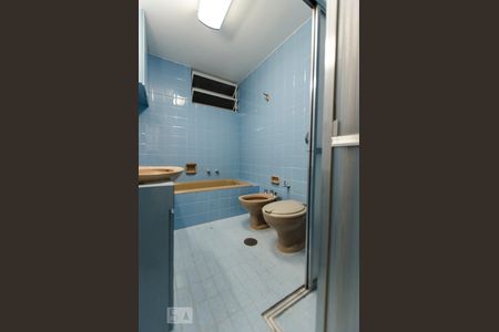 Banheiro de apartamento para alugar com 3 quartos, 130m² em Santa Cecília, São Paulo