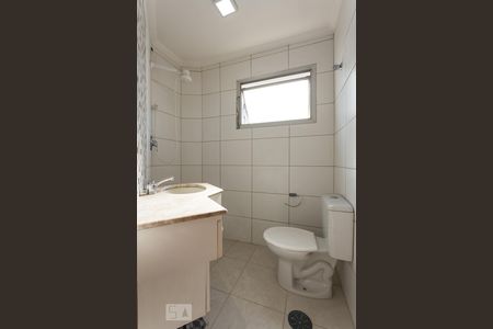 Banheiro de apartamento para alugar com 1 quarto, 47m² em Santo Amaro, São Paulo
