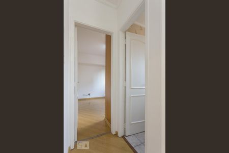 Corredor de apartamento para alugar com 1 quarto, 37m² em Santo Amaro, São Paulo