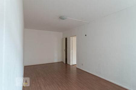 Sala de apartamento para alugar com 2 quartos, 110m² em Chácara Inglesa, São Paulo