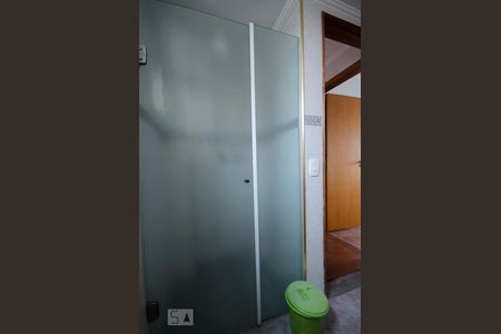 Banheiro de apartamento à venda com 2 quartos, 65m² em Vila Ipojuca, São Paulo
