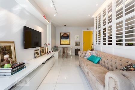 Sala de apartamento à venda com 1 quarto, 50m² em Campo Belo, São Paulo