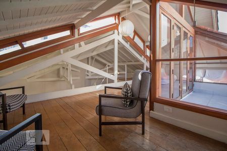 Apartamento para alugar com 122m², 1 quarto e sem vagaSegundo andar