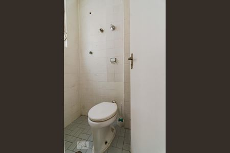 Apartamento à venda com 55m², 2 quartos e 1 vaga Apartamento à venda com 55m², 2 quartos e 1 vagaBanheiro de serviço