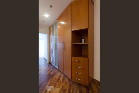 Suíte de apartamento para alugar com 3 quartos, 130m² em Vila Ipojuca, São Paulo