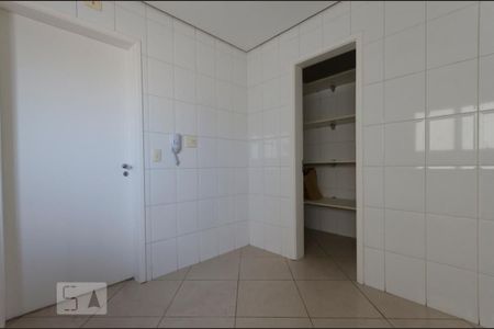 Apartamento para alugar com 130m², 3 quartos e 2 vagasCozinha