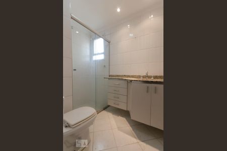 Banheiro Suíte de apartamento para alugar com 3 quartos, 130m² em Vila Ipojuca, São Paulo