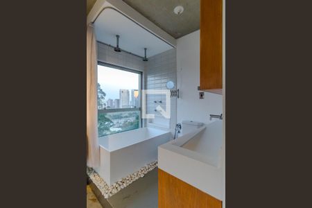 Apartamento à venda com 70m², 1 quarto e 1 vaga Apartamento à venda com 70m², 1 quarto e 1 vagaBanheiro da Suíte