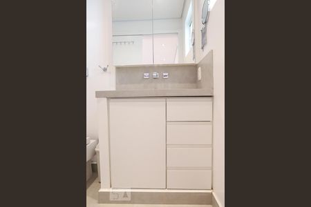 Apartamento para alugar com 154m², 3 quartos e sem vaga Apartamento para alugar com 154m², 3 quartos e sem vagaBanheiro 2