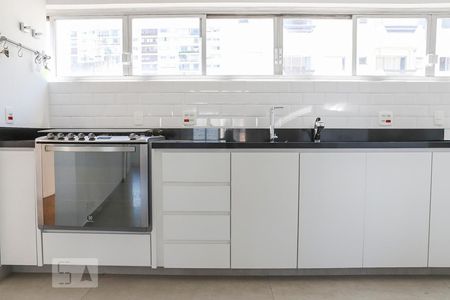 Apartamento para alugar com 154m², 3 quartos e sem vaga Apartamento para alugar com 154m², 3 quartos e sem vagaCozinha