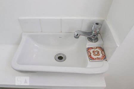 Apartamento para alugar com 154m², 3 quartos e sem vaga Apartamento para alugar com 154m², 3 quartos e sem vagaBanheiro de serviço