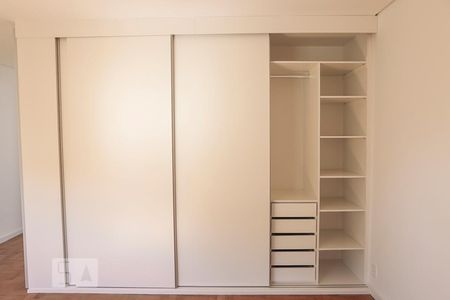 Apartamento para alugar com 154m², 3 quartos e sem vaga Apartamento para alugar com 154m², 3 quartos e sem vagaQuarto 3