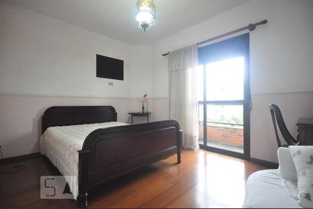 Apartamento para alugar com 213m², 4 quartos e 3 vagassuíte 2