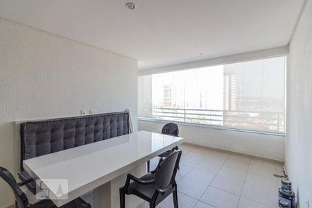 Varanda de apartamento à venda com 2 quartos, 68m² em Pinheiros, São Paulo