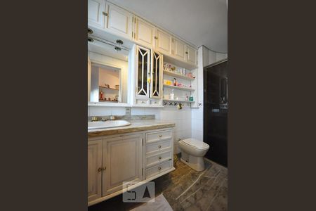 Apartamento para alugar com 380m², 4 quartos e 6 vagasbanheiro suíte 1