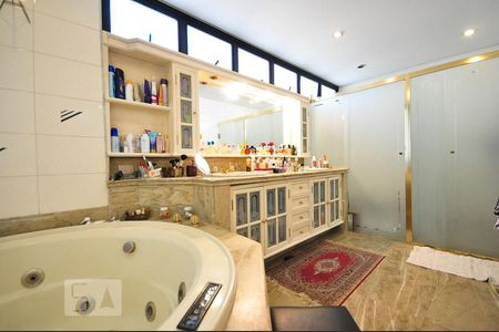 Apartamento para alugar com 380m², 4 quartos e 6 vagasbanheiro suíte 3