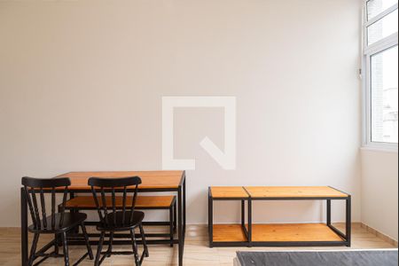 Sala/Quarto de kitnet/studio à venda com 1 quarto, 35m² em Centro, São Paulo