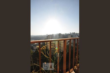varanda de apartamento à venda com 2 quartos, 67m² em Vila Andrade, São Paulo