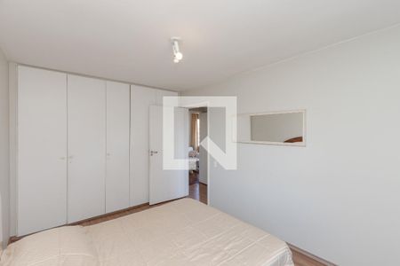 Quarto 1 de apartamento para alugar com 2 quartos, 75m² em Campo Belo, São Paulo