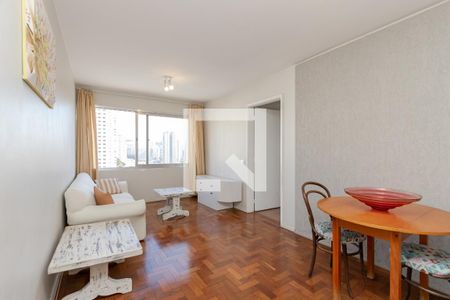 Sala de apartamento para alugar com 2 quartos, 75m² em Campo Belo, São Paulo