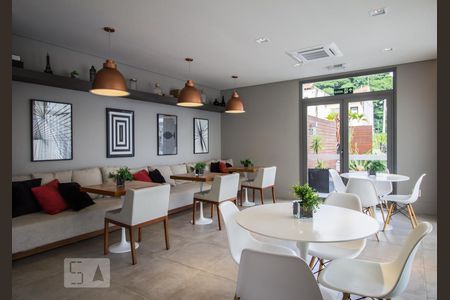 Apartamento à venda com 34m², 1 quarto e 1 vaga Apartamento à venda com 34m², 1 quarto e 1 vagaSalão de festas