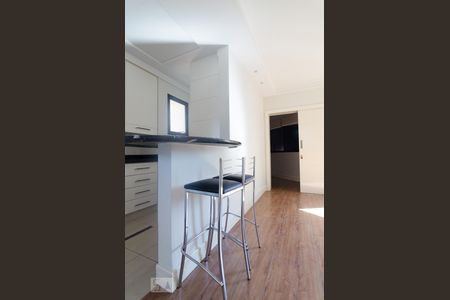 Sala de apartamento para alugar com 1 quarto, 56m² em Cambuí, Campinas