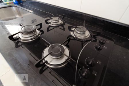 Cozinha de apartamento para alugar com 1 quarto, 56m² em Cambuí, Campinas