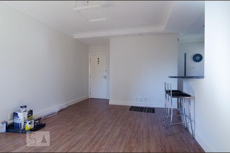 Sala de apartamento para alugar com 1 quarto, 56m² em Cambuí, Campinas
