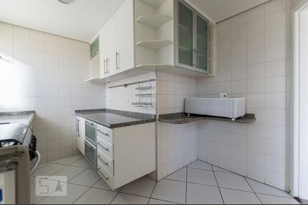 Apartamento à venda com 88m², 2 quartos e sem vaga Apartamento à venda com 88m², 2 quartos e sem vagaCozinha
