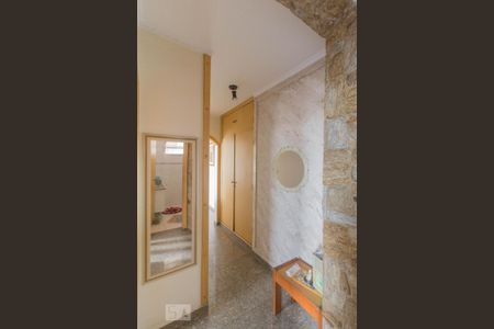 Apartamento à venda com 70m², 2 quartos e 1 vaga Apartamento à venda com 70m², 2 quartos e 1 vagaCorredor