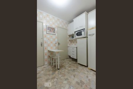 Cozinha de apartamento para alugar com 3 quartos, 76m² em Perdizes, São Paulo