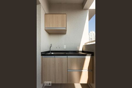 Varanda de kitnet/studio para alugar com 1 quarto, 32m² em Santo Amaro, São Paulo