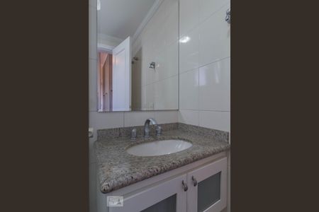 Apartamento à venda com 120m², 3 quartos e 4 vagas Apartamento à venda com 120m², 3 quartos e 4 vagasBanheiro Suite 3