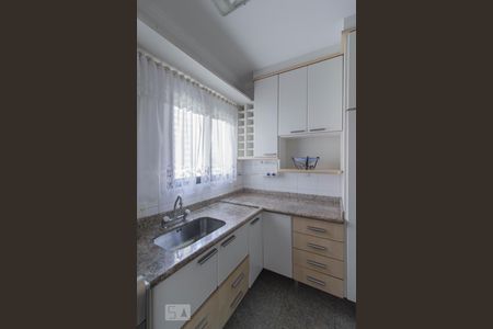 Apartamento à venda com 120m², 3 quartos e 4 vagas Apartamento à venda com 120m², 3 quartos e 4 vagasCozinha