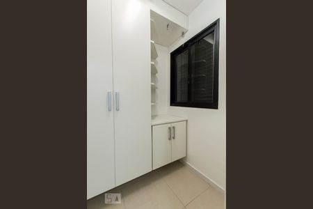 Apartamento para alugar com 157m², 3 quartos e 3 vagas Apartamento para alugar com 157m², 3 quartos e 3 vagasQuarto de serviço