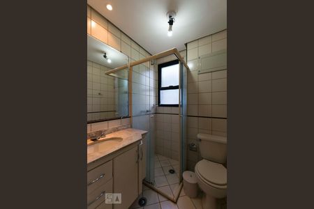 Banheiro de apartamento para alugar com 1 quarto, 45m² em Vila Monte Alegre, São Paulo