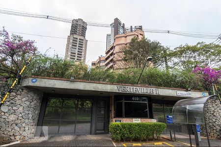 Apartamento à venda com 207m², 4 quartos e 3 vagasFachada externa